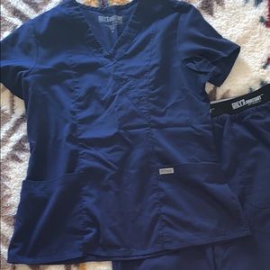 Navy blue, greys anatomy brand scrubs, medium.